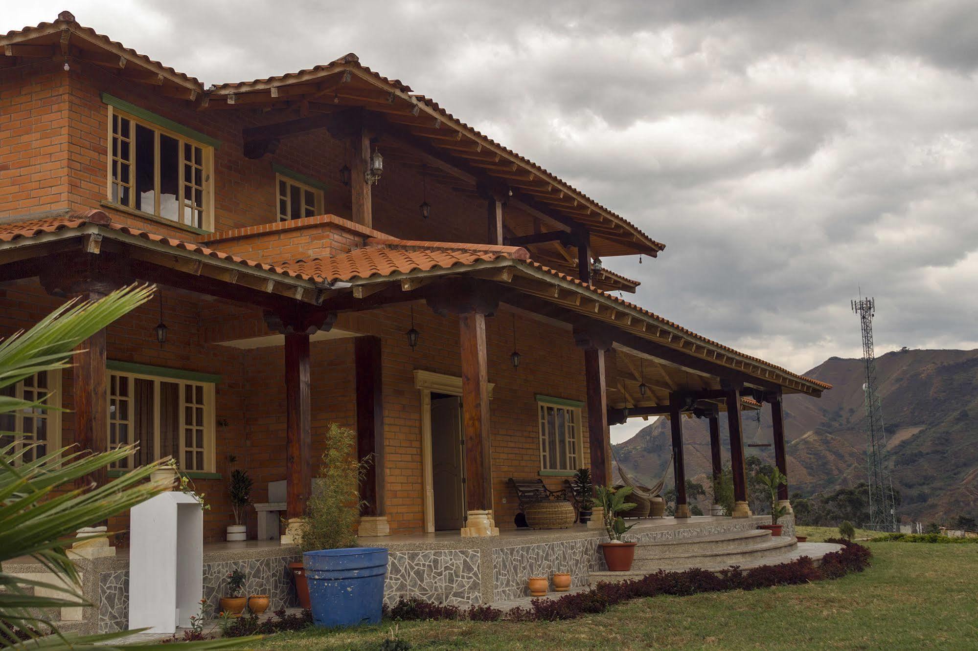 Villa Beatriz Lodge Vilcabamba Exterior photo
